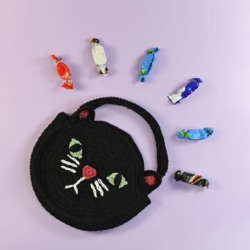 Cat Trick or Treat Bag in WoolBox Imagine Classic DK Yarn Pack