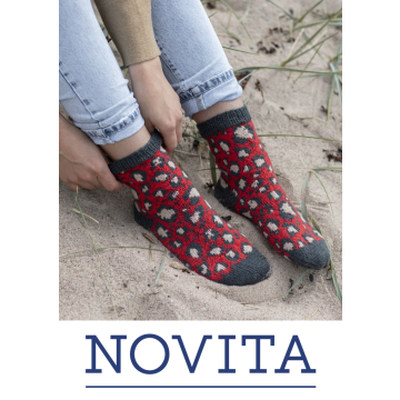Venla Panther Socks Free Pattern Download