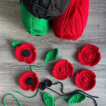 Simple Poppy Yarn Kit (3 Balls) by @sweetpeafamilycrochet  + FREE PATTERN